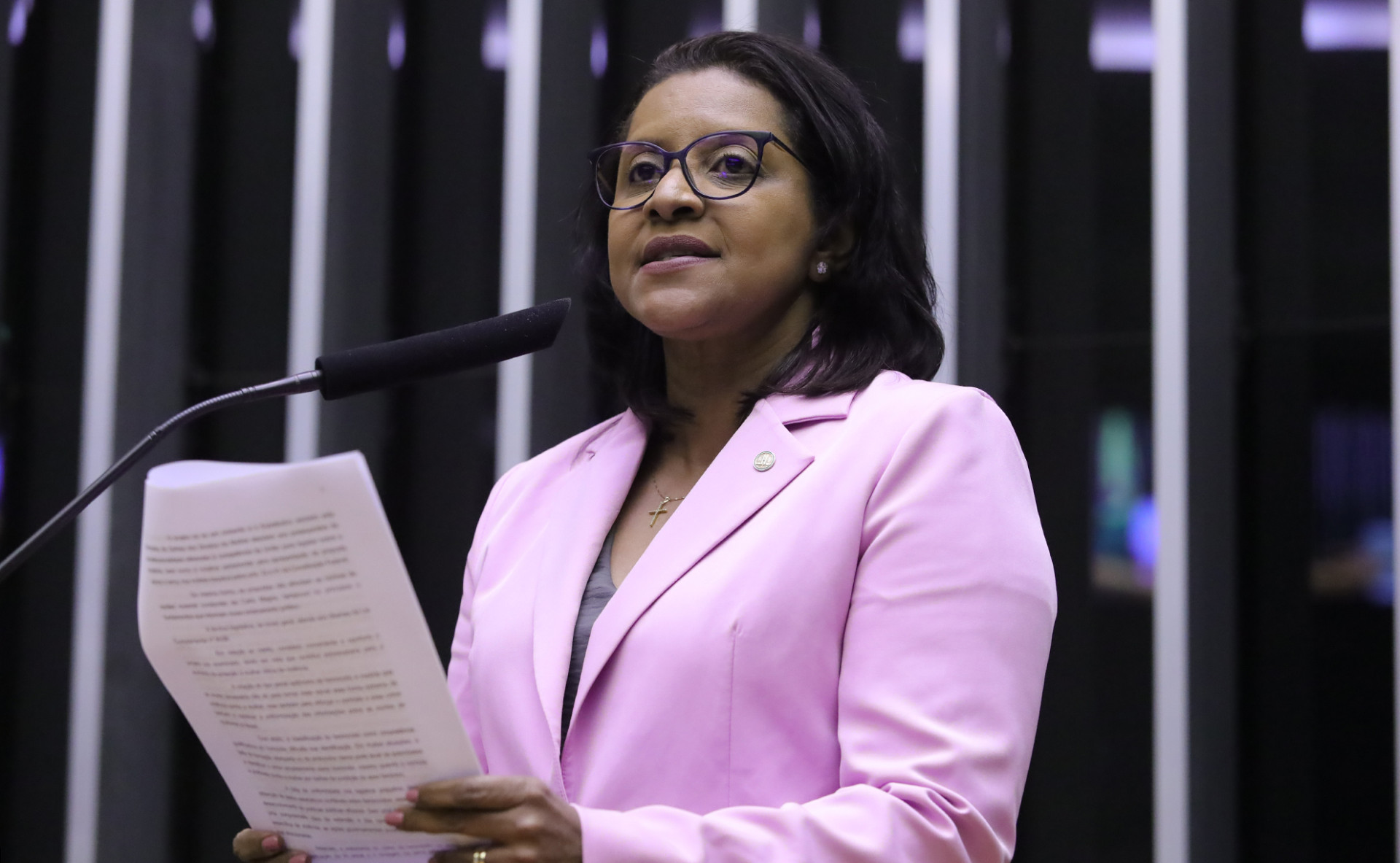 ￼DEPUTADA Gisela Simona afirma que medida reforça combate ao feminicídio (Foto: Mário Agra/Câmara dos Deputados)