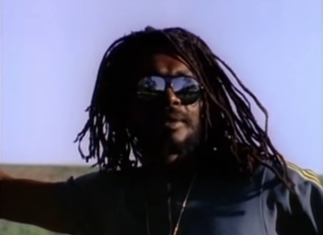 Peter Tosh, cujo nome verdadeiro era Winston Hubert McIntosh, foi um influente músico jamaicano de reggae. Ele foi um dos membros fundadores do grupo The Wailers, junto com Bob Marley e Bunny Wailer.
