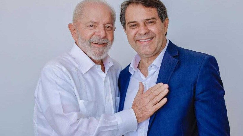 O presidente Luiz Inácio Lula da Silva (PT) com Evandro Leitão (PT)