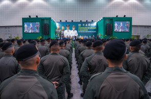 FORTALEZA, CEARÁ, 13-09-2024: Formação de policiais militares. O evento contou com a presença do Governador do Estado do Ceará, Elmano de Freitas, o Secretário de Segurança, Roberto Sá, e o Coronel Comandante-Geral da Polícia Militar do Ceará, Klênio Savyo.  (Foto: Fernanda Barros / O Povo)