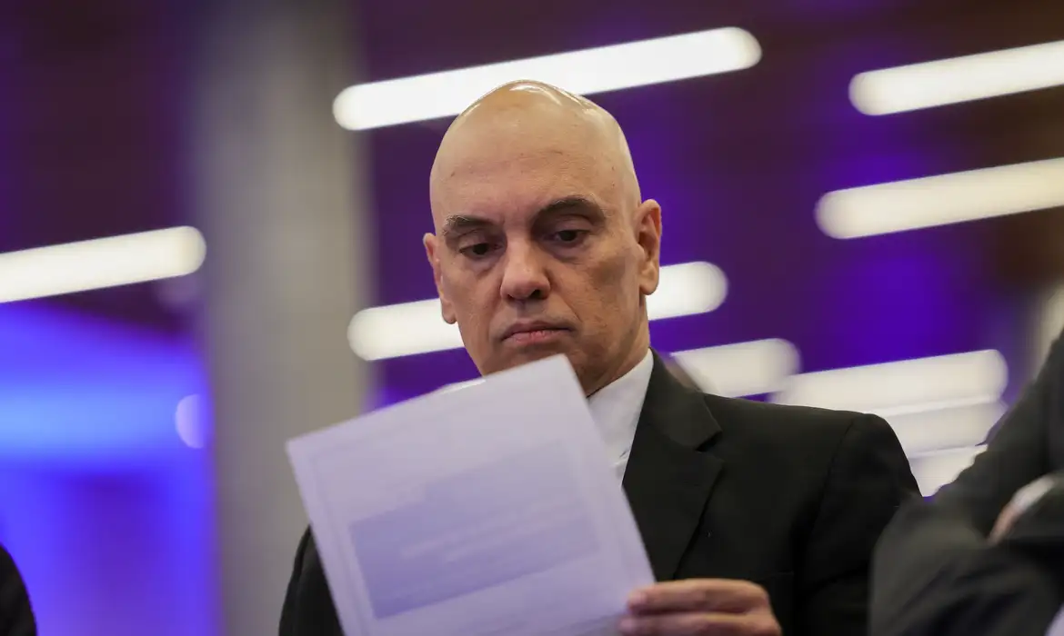 Moraes transfere R$ 18 milhões da Starlink para a União 