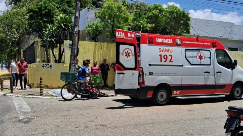 Motociclista morre ao ser atingido por ônibus no bairro Damas, em Fortaleza 
