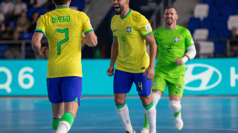 Brasil goleou em estreia na Copa do Mundo de futsal 2024