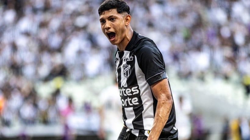 Atacante Erick Pulga comemora gol no jogo Ceará x Operário, no Castelão, pelo Campeonato Brasileiro Série B 2024