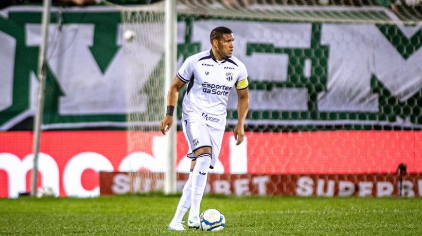 Matheus Felipe em atuação pelo Ceará contra a Chapecoense Série B 2024