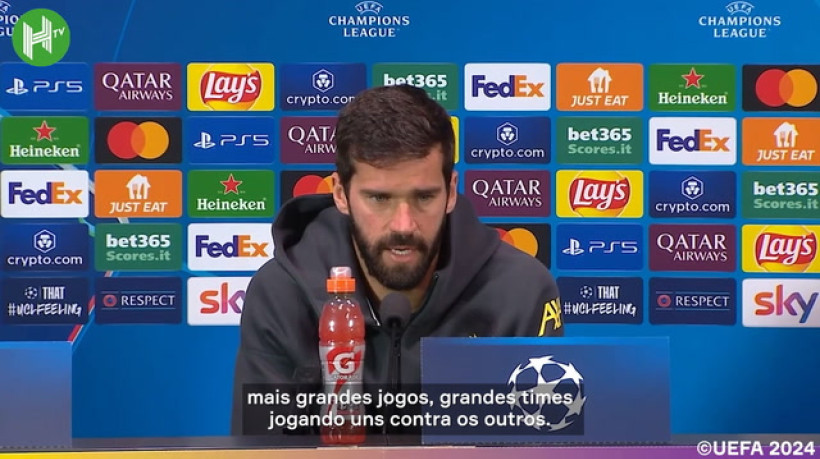 Alisson critica formato, mas se diz ansioso para voltar a jogar a Champions