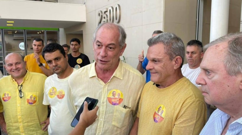 Ciro Gomes e Tasso Jereissati participaram de reunião do prefeito José Sarto (PDT) com os vereadores do partido na tarde desta terça-feira, 18