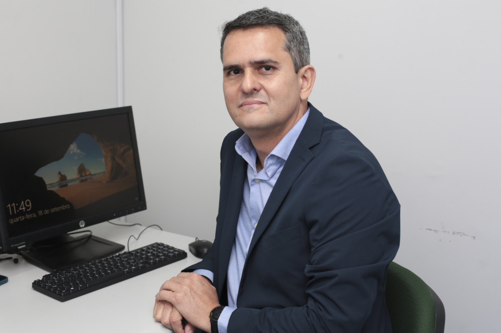 O cirurgião e traumatologista bucomaxilofacial José Maria Sampaio Menezes Junior assumiu a superintendência do IJF em fevereiro de 2024(Foto: FÁBIO LIMA)