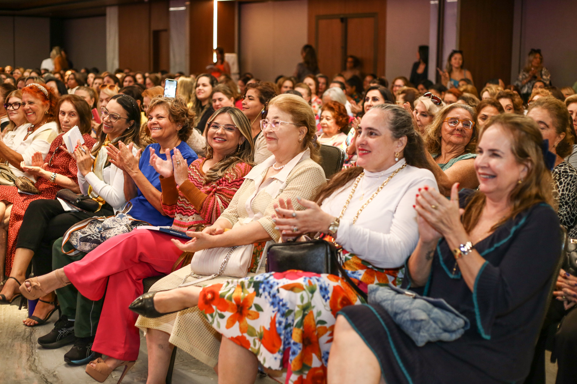 As discussões mostraram que a conquista do sucesso no empreendedorismo é tarefa que exige atenção integral a outras esferas da vida. (Foto: João Filho Tavares / O POVO)