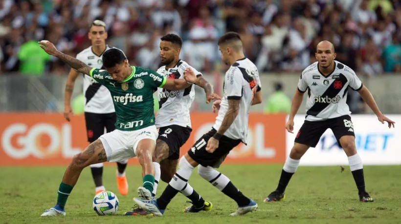 O Palmeiras vai enfrentar a Vasco da Gama: veja onde assistir ao vivo ao jogo do Brasileirão hoje, domingo, 22