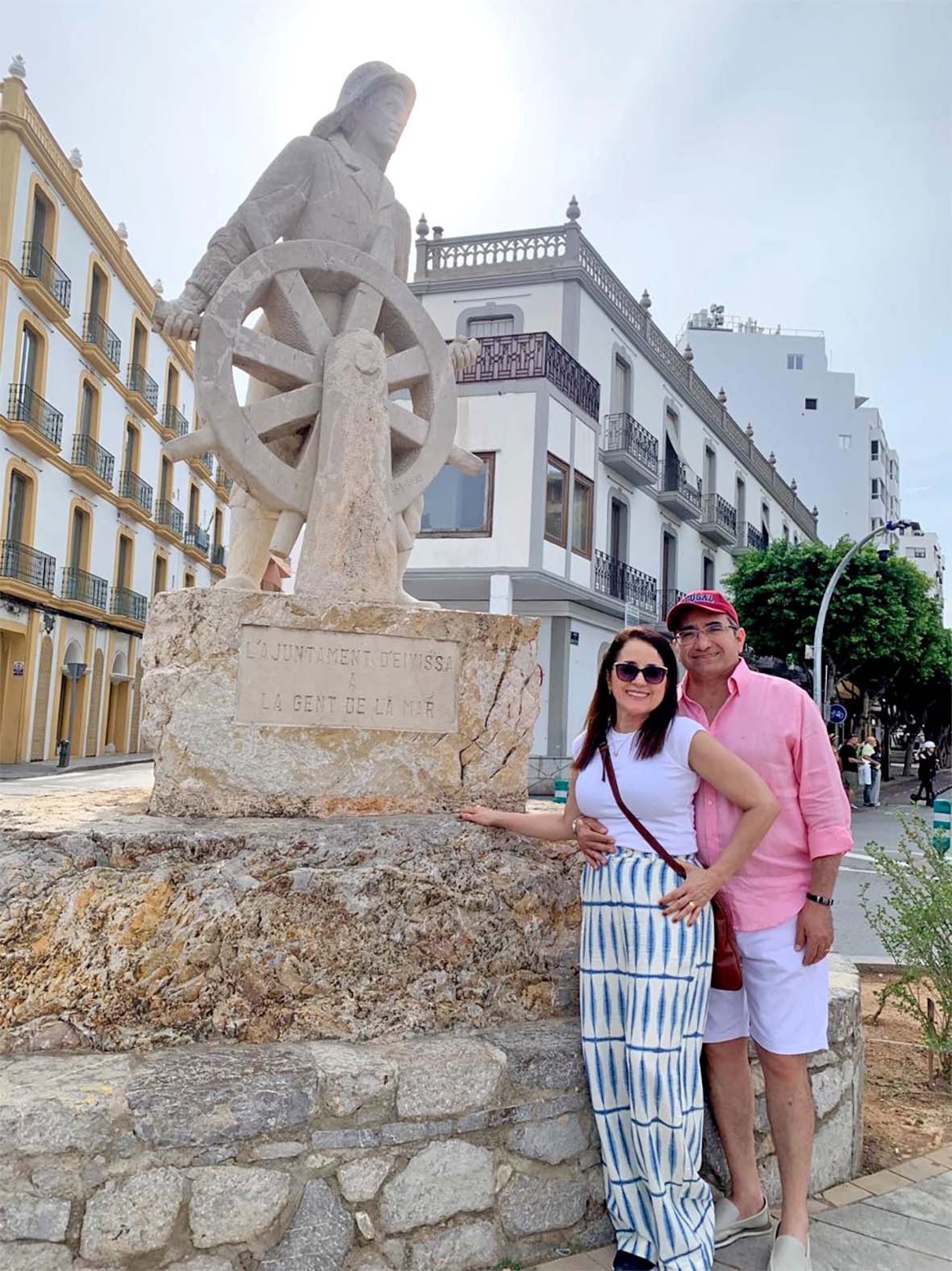 Jardson Cruz, que se saiu airosamente na presidência do Náutico, flagrado em Ibiza, com mulher Fátima, minha prima Gonçalves da Aurora
 (Foto: acervo pessoal)