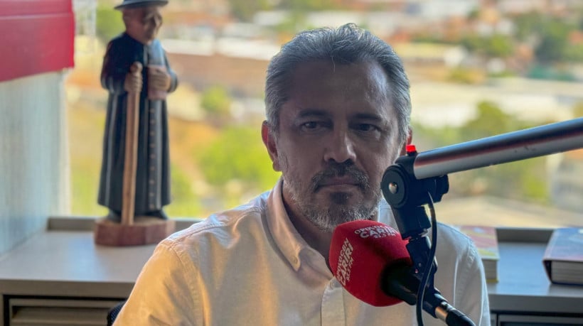 Elmano de Freitas (PT) em entrevista para a Rádio O POVO CBN