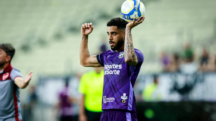 FORTALEZA, CEARÁ, BRASIL - 08.09.2024: Matheus Bahia. Ceará x Vila Nova. Arena Castelão,  campeonato brasileiro série B. (Foto: Aurélio Alves  / O POVO)