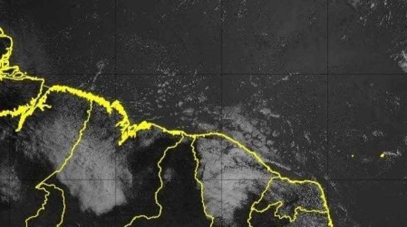 A imagem de satélite (GOES-16),  das 8h30min local, mostra o estado do Ceará (CE) com céu nublado em praticamente todas as regiões

