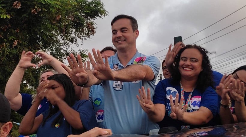 Capitão Wagner realizou carreata no bairro Itaoca