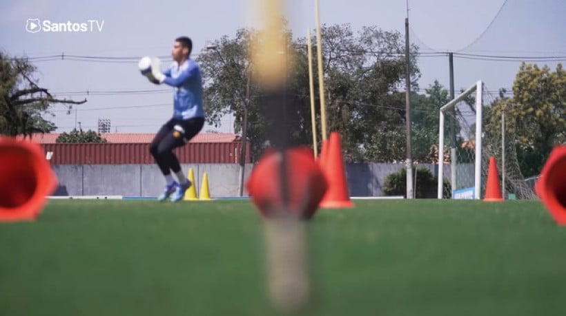 Santos se reapresenta e inicia preparação para enfrentar o Goiás