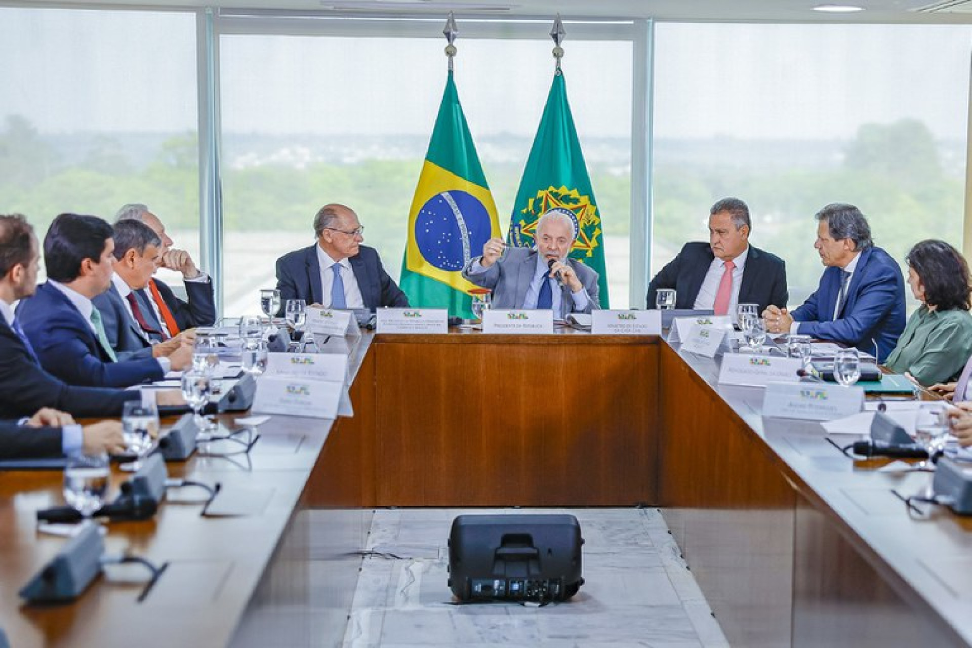 ￼LULA reuniu ministros para debater medidas de redução dos danos das apostas na vida dos brasileiros (Foto: Ricardo Stuckert/PR)