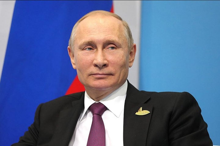 Vladimir Vladimirovich Putin, presidente da Rússia e uma das figuras mais poderosas do mundo atualmente, completou 72 anos em 07/10/2024. 
