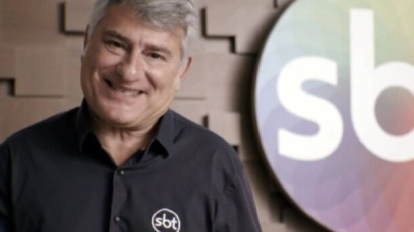 Cléber Machado tem em mãos uma proposta para deixar o SBT, com quem tem contrato até 2026; narrador deu mais detalhes em entrevista