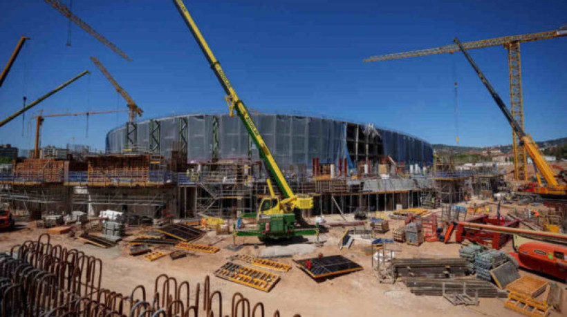 Clube divulga vídeo especial mostrando o progresso das obras de revitalização do estádio durante coletiva de imprensa