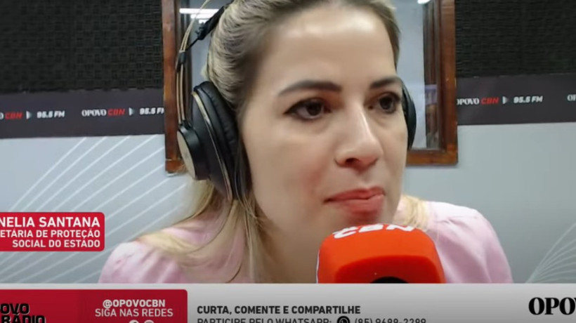 Onélia Santana concede entrevista na rádio O POVO CBN 