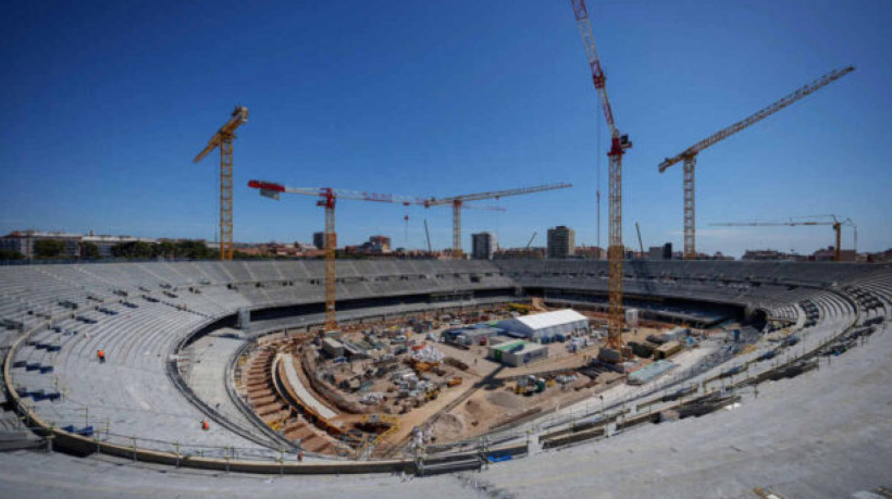 Seis pessoas ficaram feridas depois da pancadaria generalizada no estádio do Barcelona. Saiba mais detalhes sobre a celeuma 