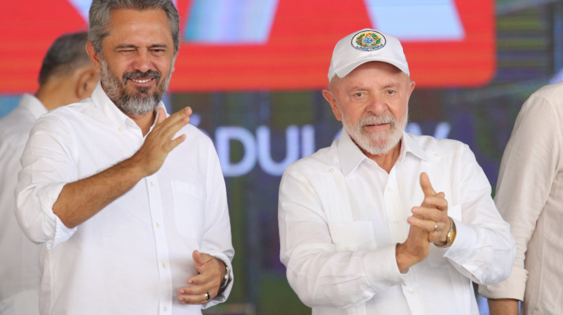 O governador do Ceará, Elmano de Freitas (PT) e o presidente da República, Luiz Inácio Lula da Silva (PT)