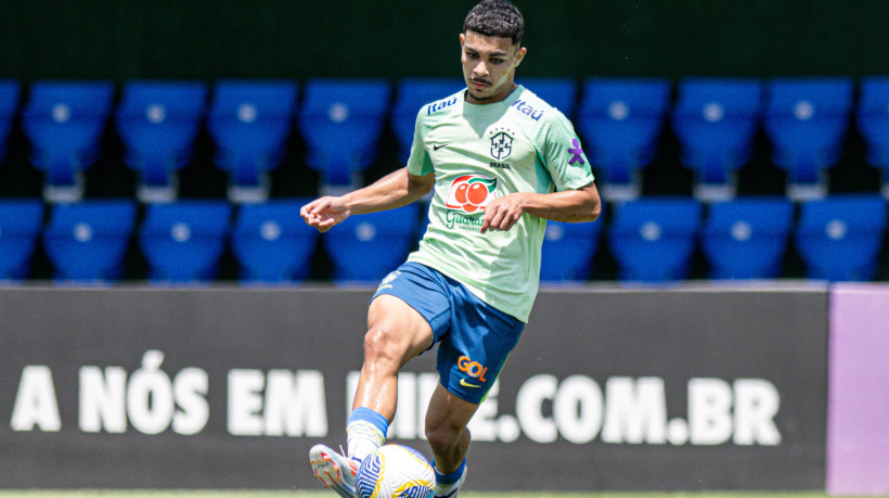 Kauan, volante do Fortaleza, em jogo-treino da Seleção Brasileira sub-20 contra o Nova Iguaçu sub-20