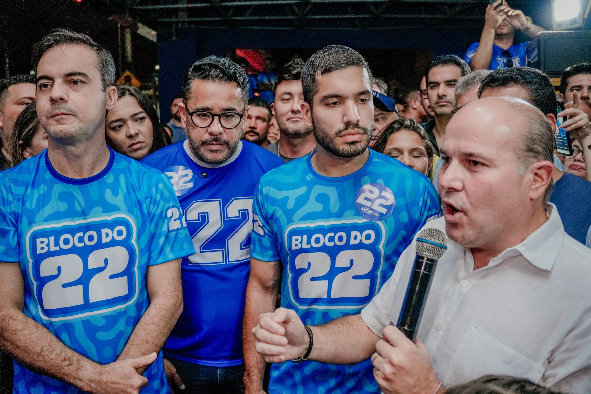 ￼CAPITÃO Wagner, Márcio Martins (hoje secretário de Evandro), André Fernandes e Roberto Cláudio (Foto: FERNANDA BARROS)