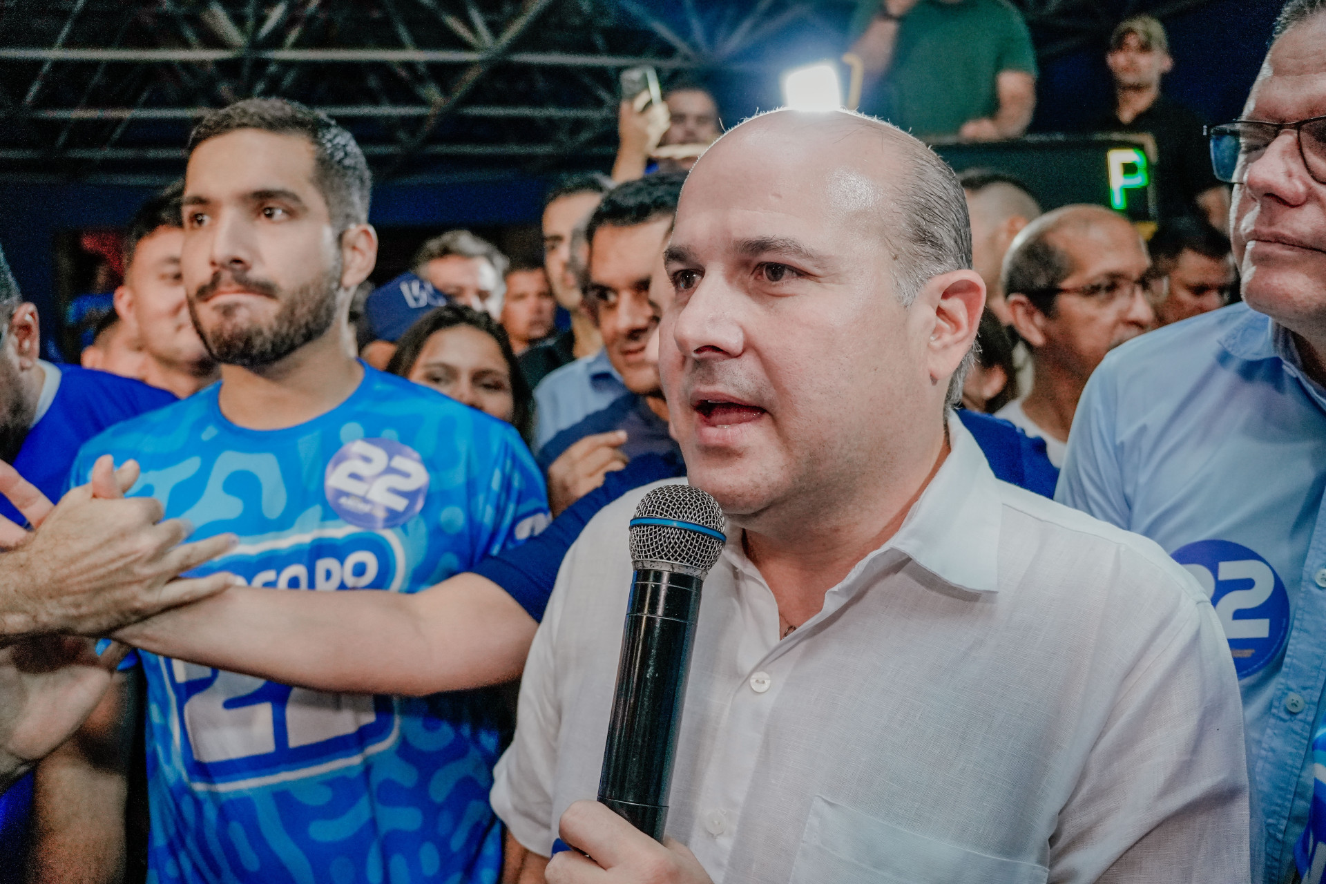 Roberto Cláudio apoiou André Fernandes no segundo turno em Fortaleza (Foto: FERNANDA BARROS)