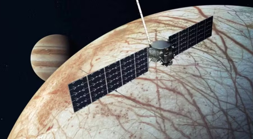 A sonda Europa Clipper, na Nasa, agência espacial americana, foi lançada em direção à lua Europa, que fica na órbita de Júpiter. 