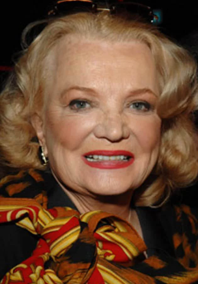 A  morte de Gena Rowlands, aos 94 anos, em 14/8/2024, chamou atenção não apenas pela perda da atriz americana de longa trajetória, mas também pela causa do falecimento. Ela tinha Mal de Alzheimer desde 2019 - ironicamente a mesma doença de uma das principais personagens  de sua carreira, no filme 