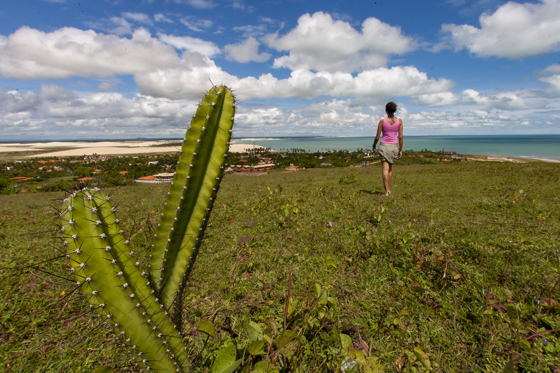 Praia de Jericoacoara. Vila vista de um dos serrotes da região (Foto: FCO FONTENELE)