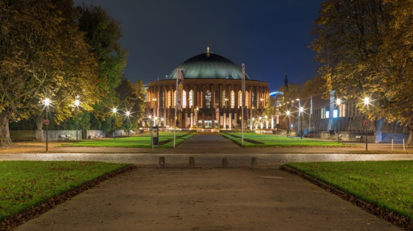 O museu Kunstpalast tem valiosas obras, de pinturas renascentistas a esculturas medievais (Imagem: Bjoern Bernhard | Shutterstock)