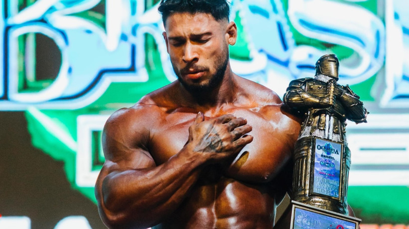 Ramon Dino é campeão do Olympia Brasil e garante vaga no Mr. Olympia 2025