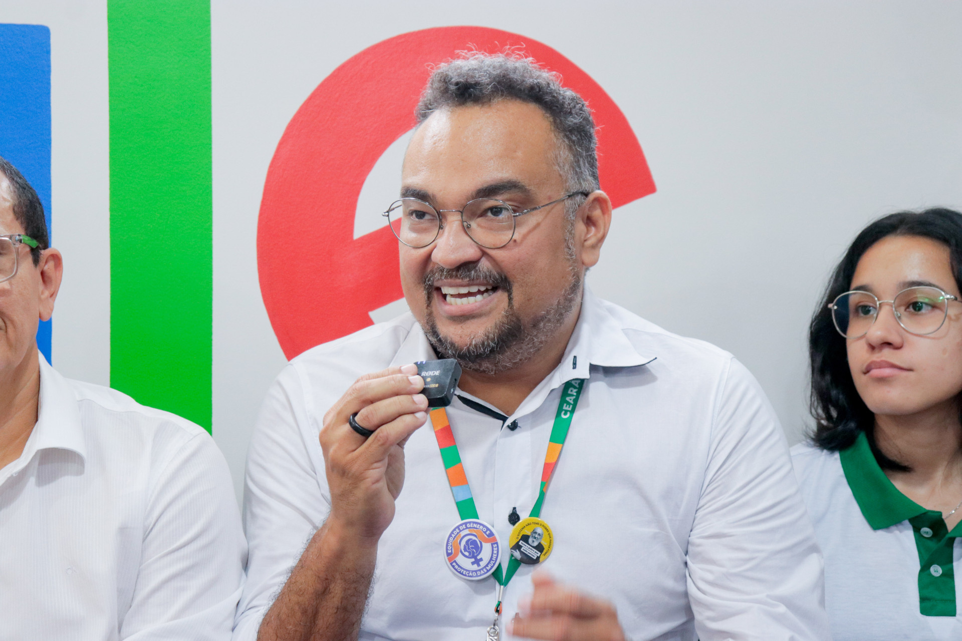 Governo do Ceará, por meio da Empresa de Tecnologia da Informação do Ceará (Etice), inaugurou sua 6ª Sala Google com a presença na EEEP Jaime Alencar de Oliveira (Foto: Samuel Setubal)