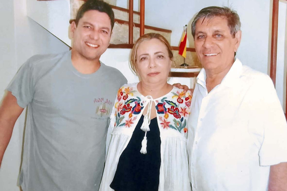 Henrique Daniel, tia Mônica e pai Sabinão, na Estalagem Dois Sertões. (By Evando) (Foto: acervo pessoal)