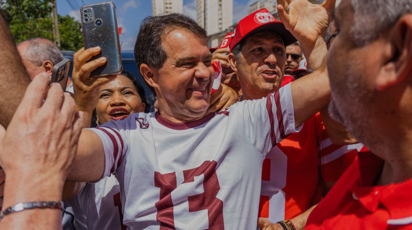 Evandro Leitão (PT) é o prefeito eleito de Fortaleza e derrotou André Fernandes (PL) nas urnas em 2024.