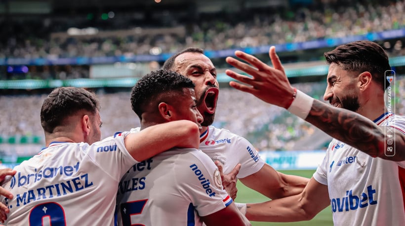 Fortaleza comemora gol contra Palmeiras no Allianz Parque