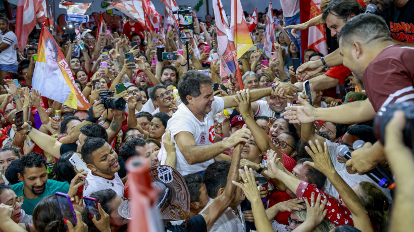 Um dos fatos do ano foi a eleição de Evandro Leitão para a Prefeitura de Fortaleza. Após disputas internas, ele foi o candidato e ganhou no pleito mais apertado da história