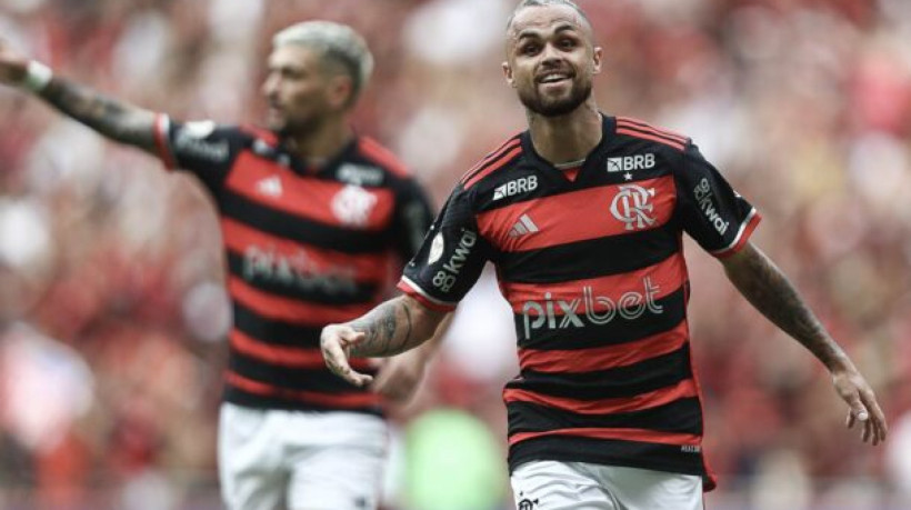 O Rubro-Negro, com Filipe Luís no comando, cria mais, mas segue perdendo gols em profusão e falha na defesa