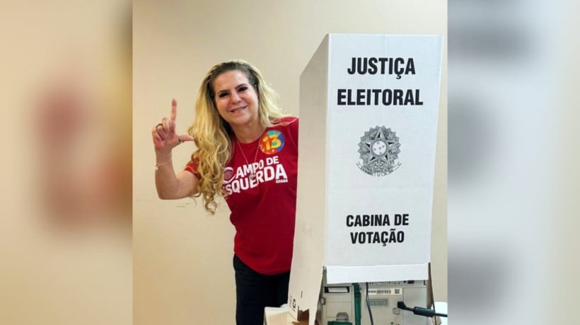 Luizianne Lins (PT) vota em Fortaleza no segundo turno da Eleição Municipal 2024