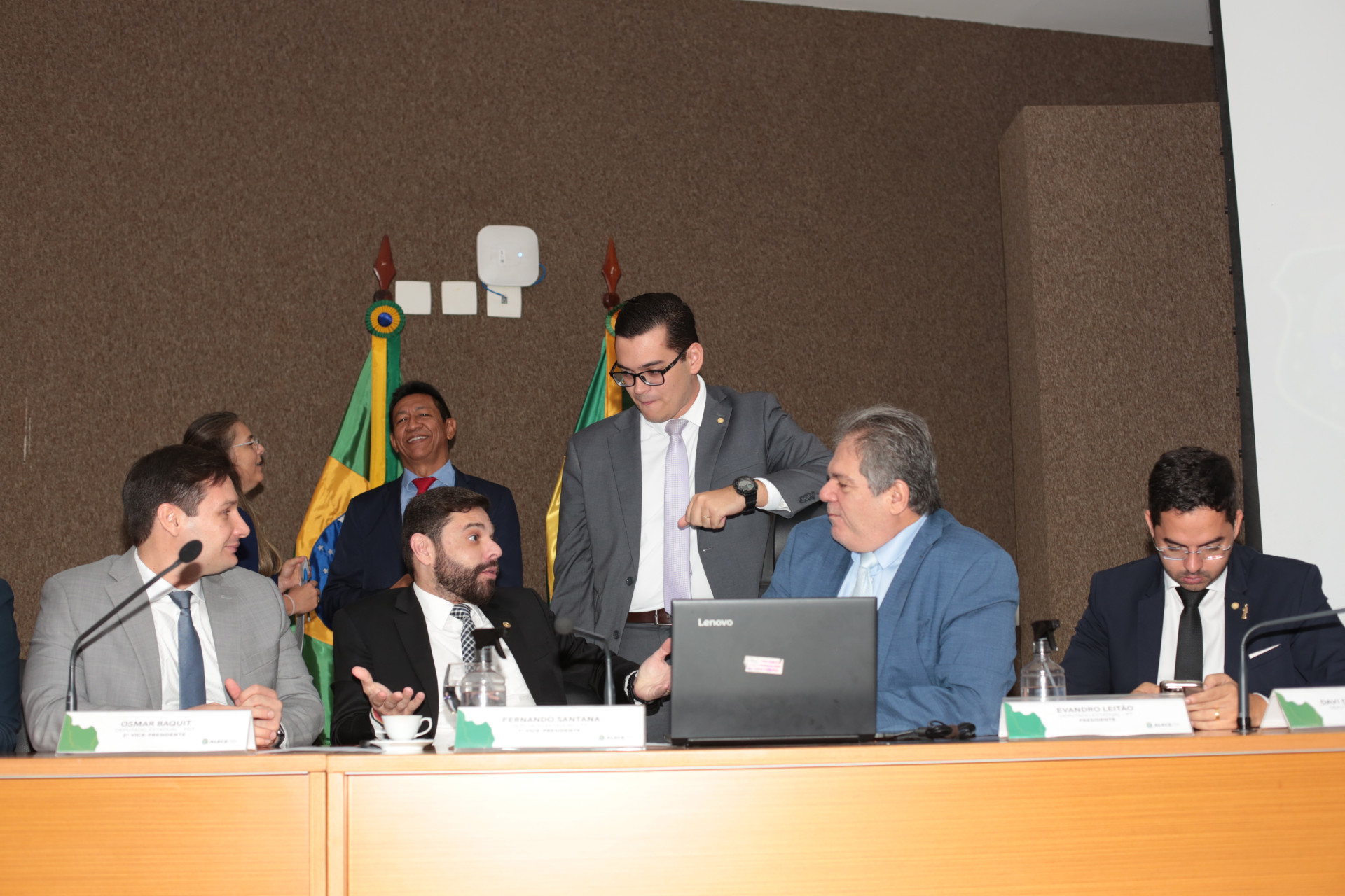 Deputados em sessão legislativa nesta terça-feira, 29, trataram de eleição apesar de dúvidas sobre orçamento e eleição do TCE (Foto: FÁBIO LIMA)