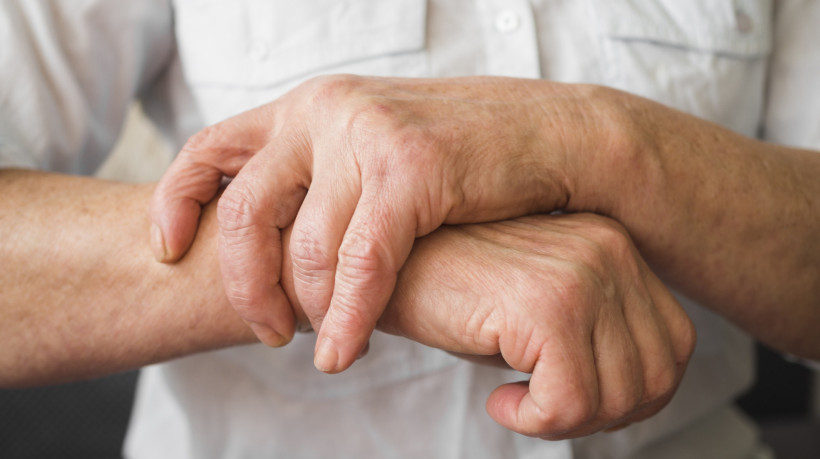 Doença de Parkinson: veja tratamento e avanços na Medicina