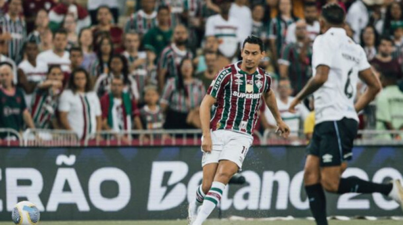 Flu vencia de virada, mas cedeu empate em 2 a 2 nos acréscimos, em gol de pênalti. Jogo teve dez cartões e um vermelho. Times em risco 