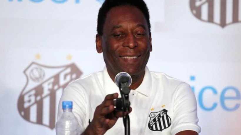 Após a morte de Pelé em 2022, o corpo do Rei do Futebol foi sepultado em um memorial na cidade de Santos