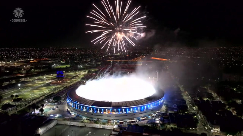 Veja a festa da torcida do Racing-ARG na semifinal da CONMEBOL Sudamericana