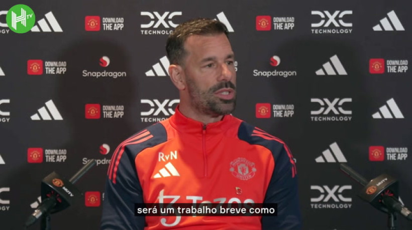 Van Nistelrooy se diz motivado para seguir no Manchester United