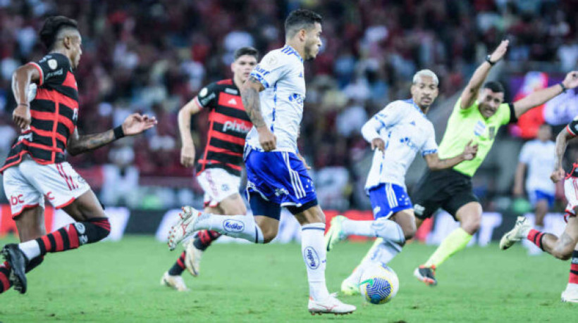 Flamengo x Cruzeiro, no Maracanã, no Rio de Janeiro. 

Foto: Gustavo Aleixo/Cruzeiro 

IMPORTANTE: Imagem destinada a uso institucional e divulgação, seu uso comercial está vetado incondicionalmente por seu autor e o Cruzeiro Esporte Clube. 

IMPORTANT: image intended for institutional use and distribution. Commercial use is prohibited unconditionally by its author and Cruzeiro Esporte Clube.