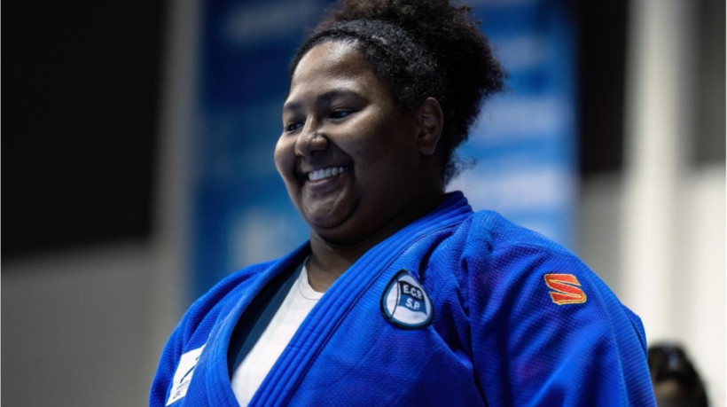 Beatriz Souza venceu a luta na disputa por equipes do Grand Prix Nacional. 